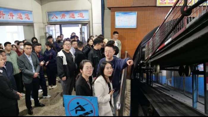 agÑÇÖÞ¼¯ÍÅÍø¼¯ÍÅ×éÖ¯ÇàÄêÖ°¹¤¸°ÄÜ»¯¹É·Ý¹«Ë¾Éú²úÏÖ³¡¹ÛĦѧϰ